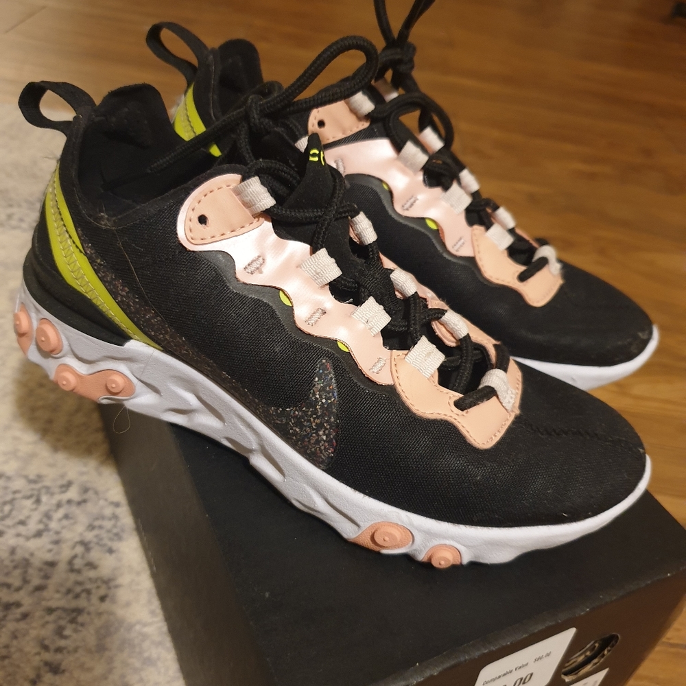 Nike